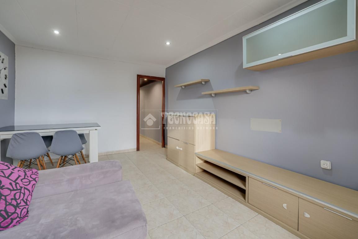 Sala d'estar de Pis en venda en Ripollet amb Aire condicionat i Calefacció