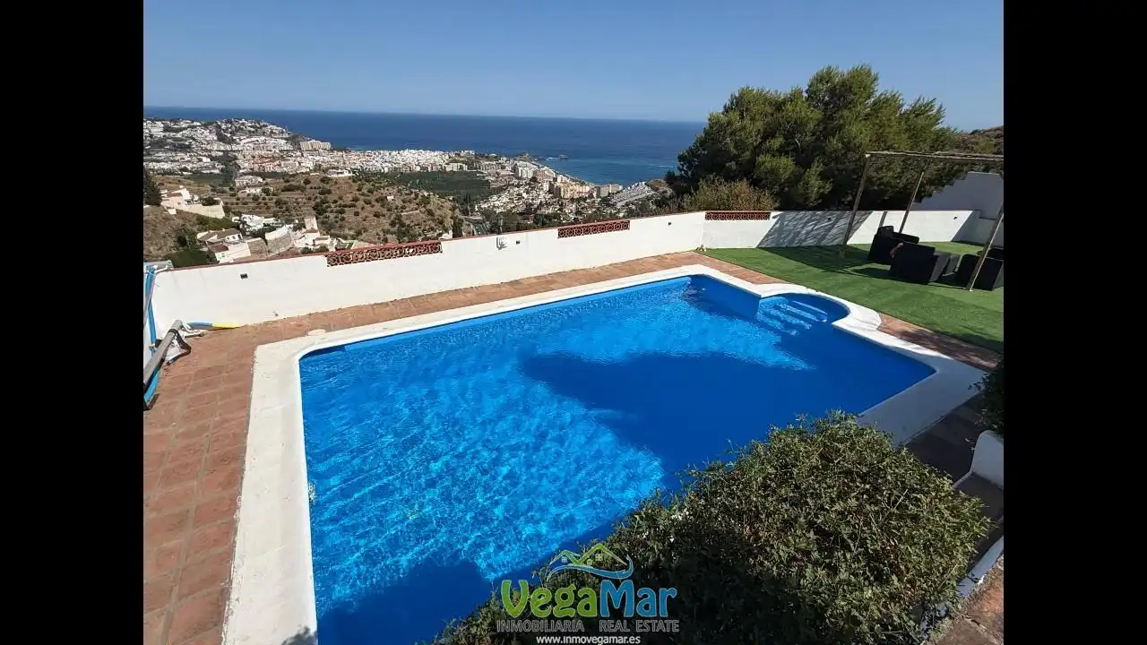 Piscina de Casa o chalet en venta en Almuñécar con Terraza y Piscina comunitaria