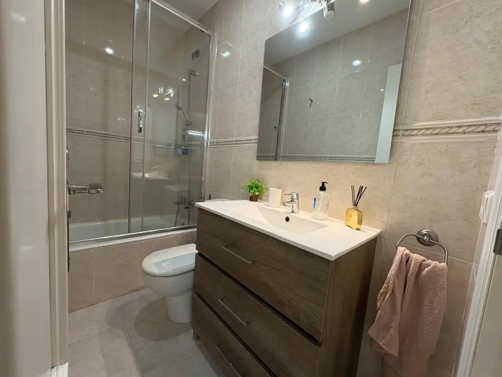 Bathroom of Ground floor for sale in Muro