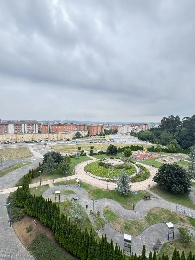 Ático en venta en Avilés con Calefacción, Parquet y Terraza
