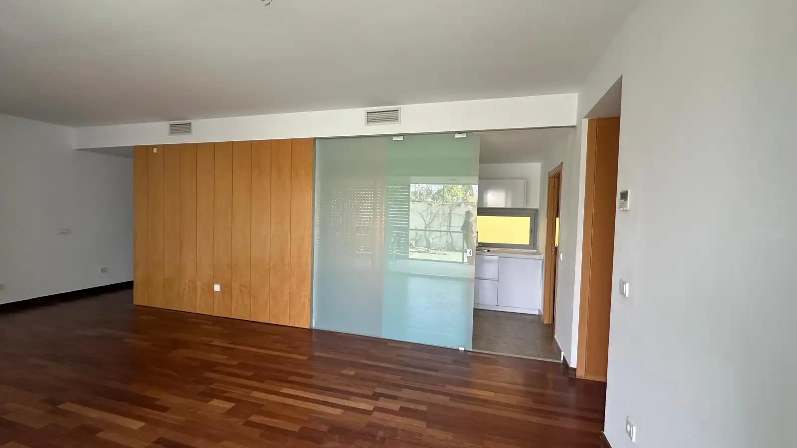 Wohnung zum Verkauf in Mairena del Aljarafe mit Klimaanlage, Heizung und Terrasse