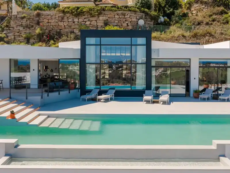 Villa mit Pool zum Verkauf in El Paraíso, imagen 3