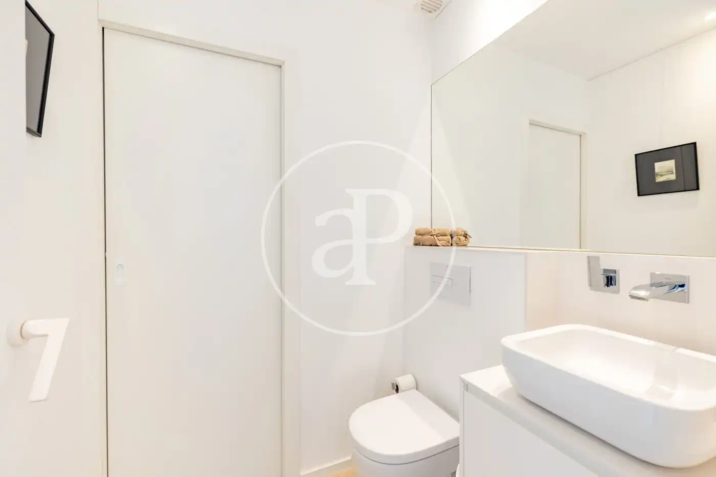 Baño de Piso en venta en Barcelona con Aire acondicionado, Calefacción y Terraza