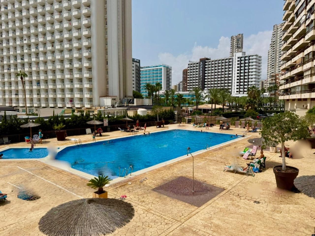 Piscina de Estudi en venda en Benidorm amb Terrassa i Piscina comunitària