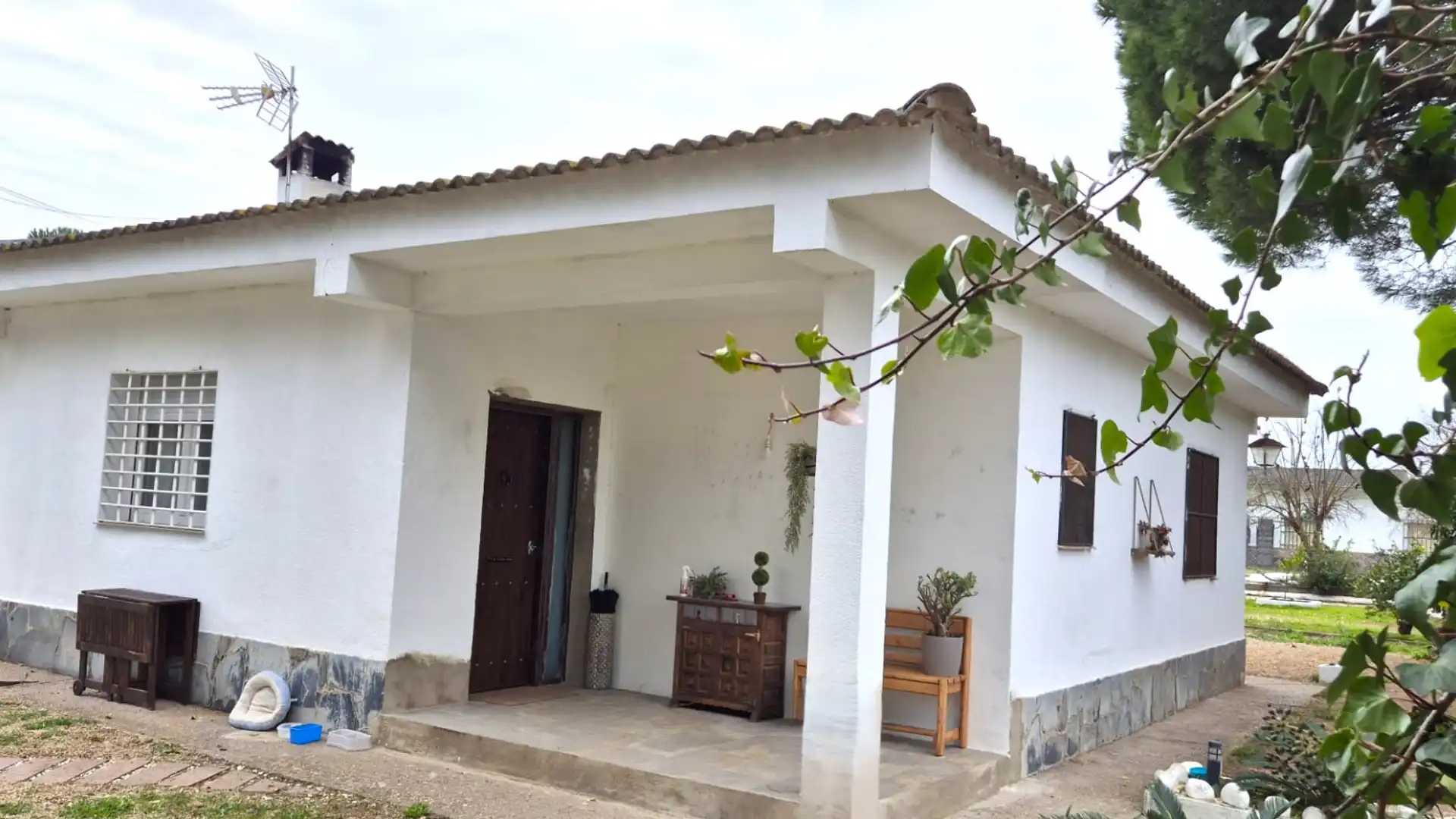 Exterior view of Houses for sale in Badajoz Capital  with Air Conditioner, Heating and Private garden