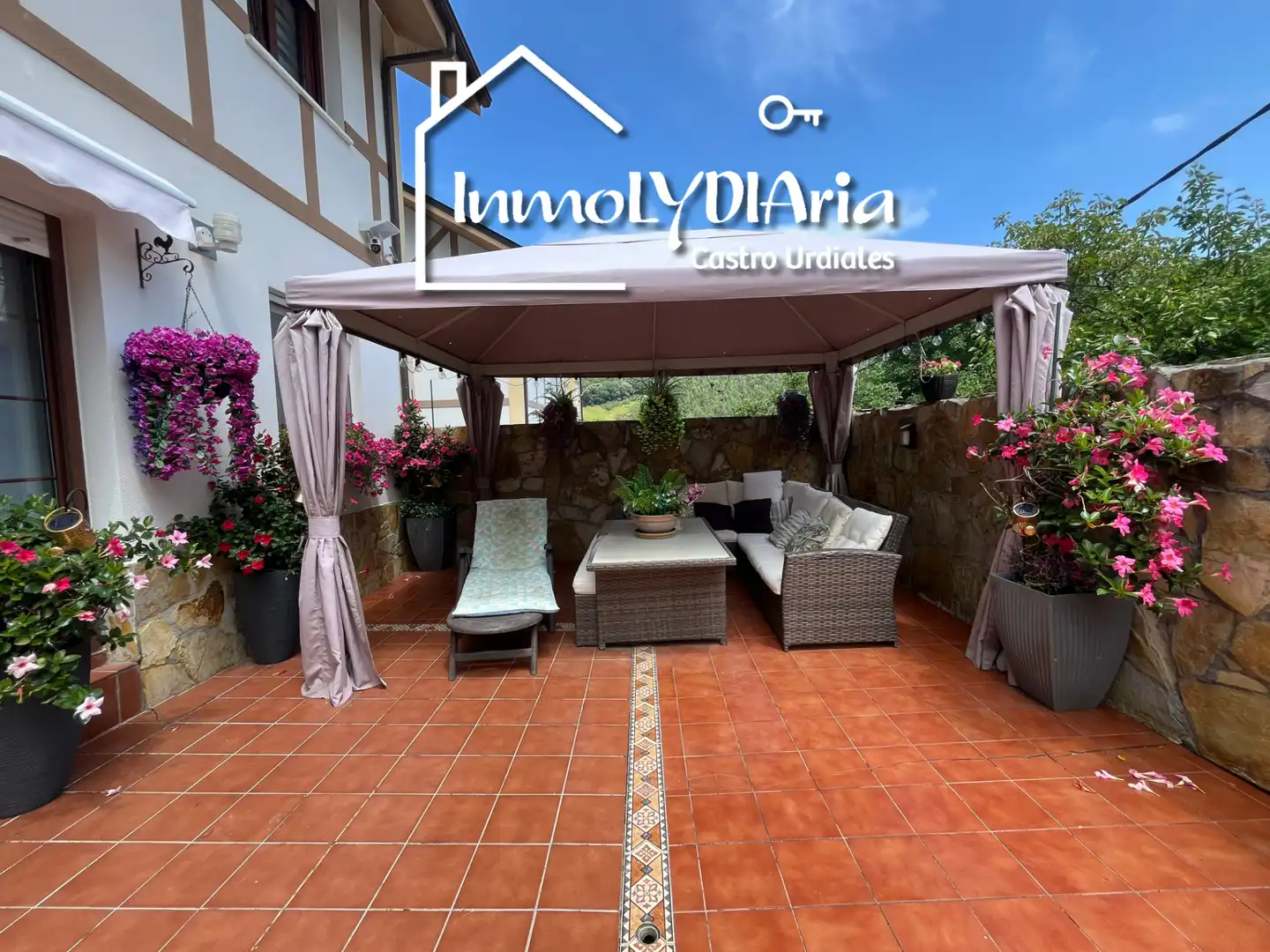 Terrassa de Casa o xalet en venda en Castro-Urdiales amb Aire condicionat, Calefacció i Jardí privat