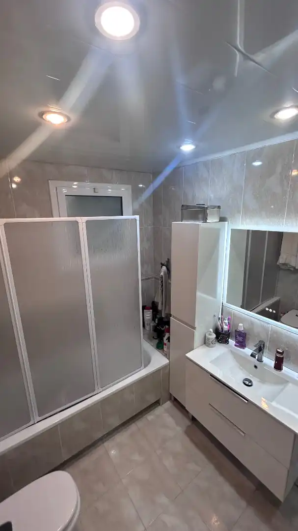 Bathroom of Flat for sale in Pineda de Mar  with Air Conditioner, Heating and Balcony