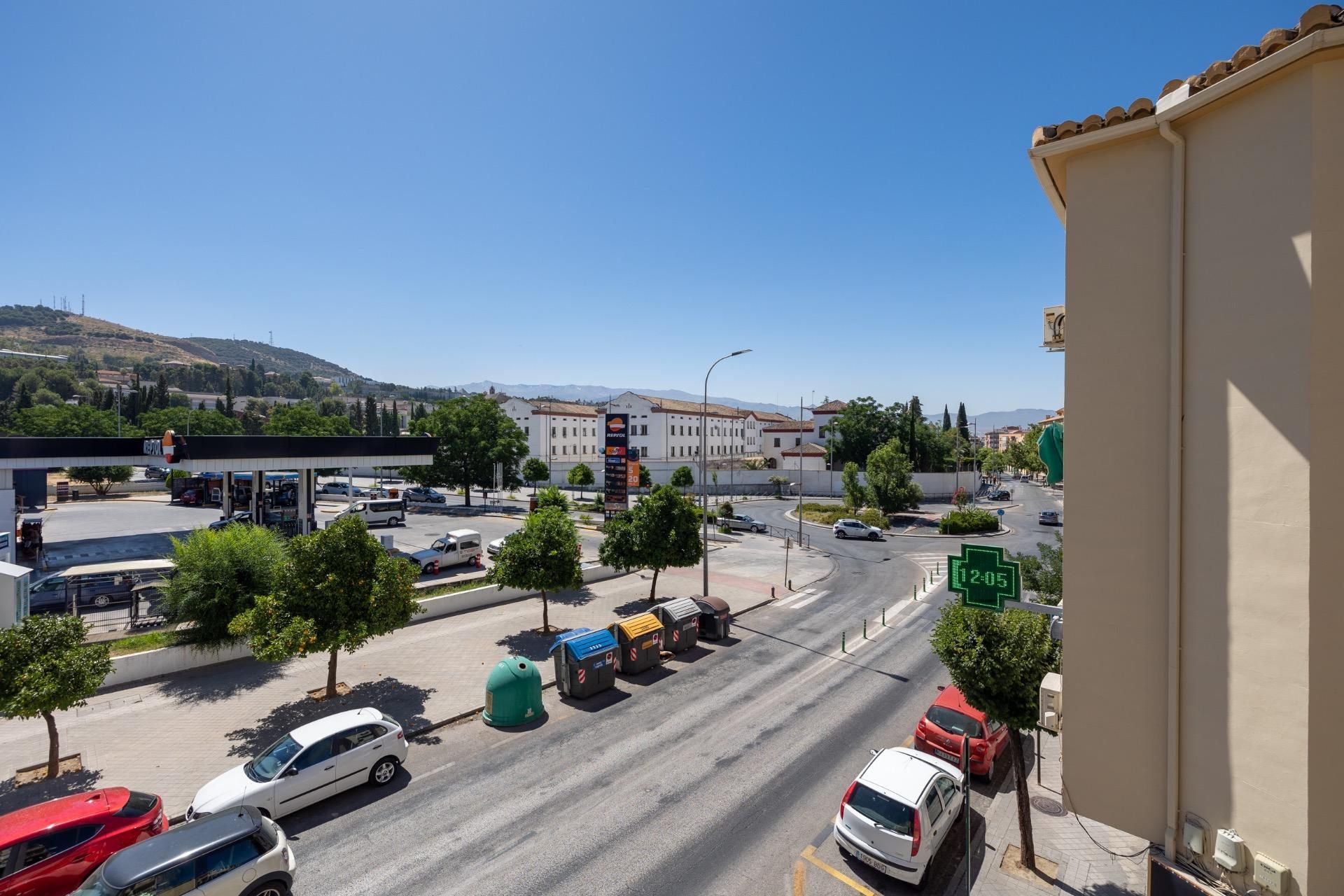 Exterior view of Flat for sale in  Granada Capital  with Air Conditioner, Terrace and Balcony