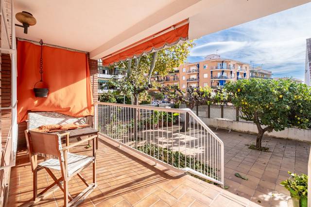 Casa adosada en Venta en Banyeres