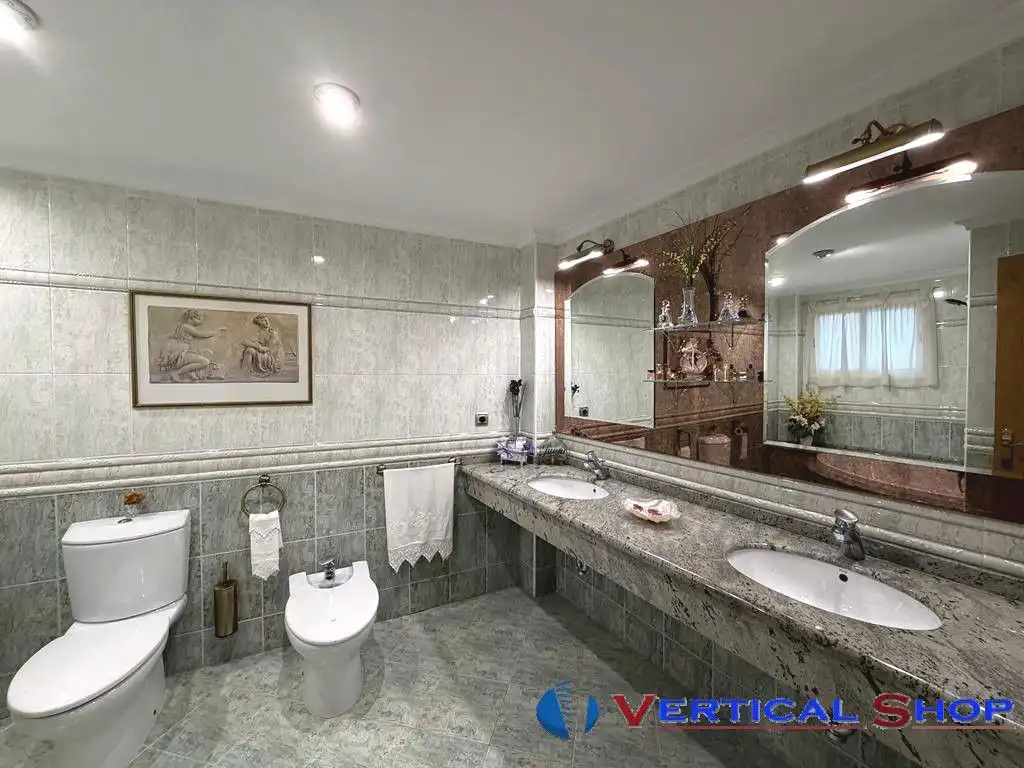 Baño de Casa o chalet en venta en Villena con Aire acondicionado, Calefacción y Terraza