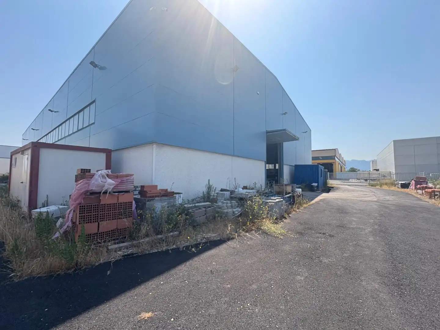 Vista exterior de Nave industrial en venta en Camponaraya
