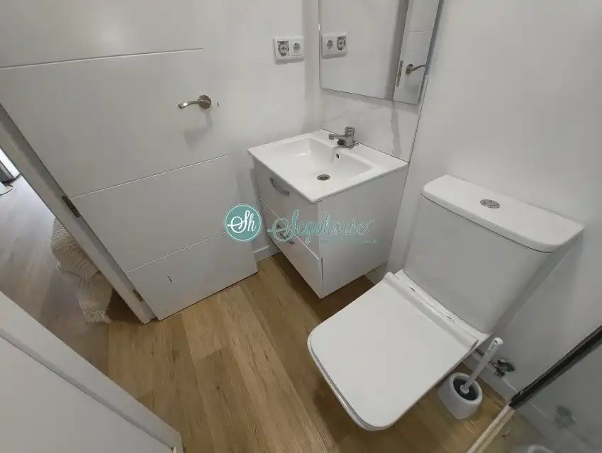 Bany de Estudi en venda en Segovia amb Calefacció i Terrassa