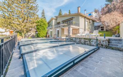 Piscina de Casa o xalet en venda en Miraflores de la Sierra amb Aire condicionat, Calefacció i Jardí privat