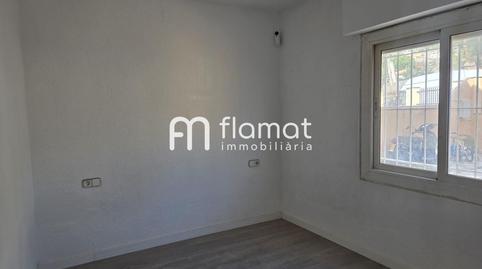 Foto 4 de Planta baixa en venda a Carrer del Pi, Guinardera, Santa Coloma de Gramenet