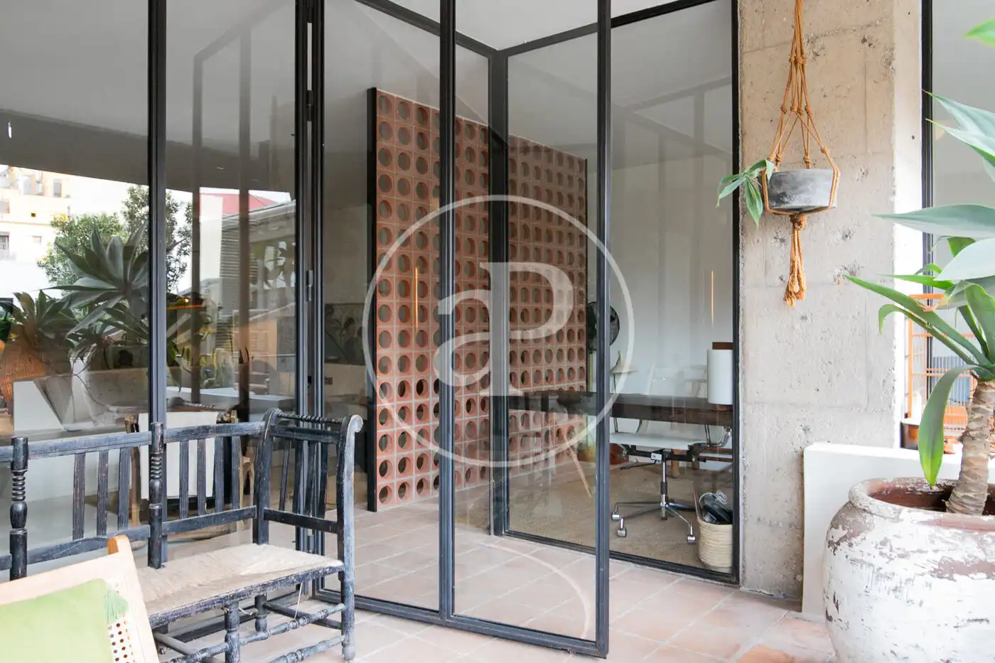 Piso en venta en Barcelona con Calefacción, Terraza y Amueblado