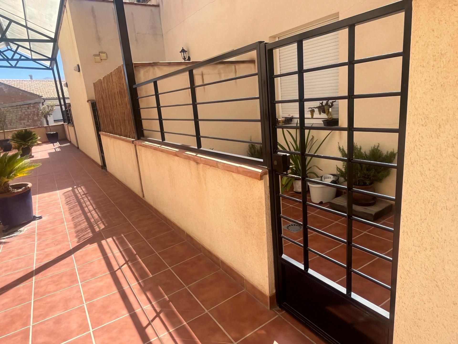 Balcony of Attic to rent in Otura