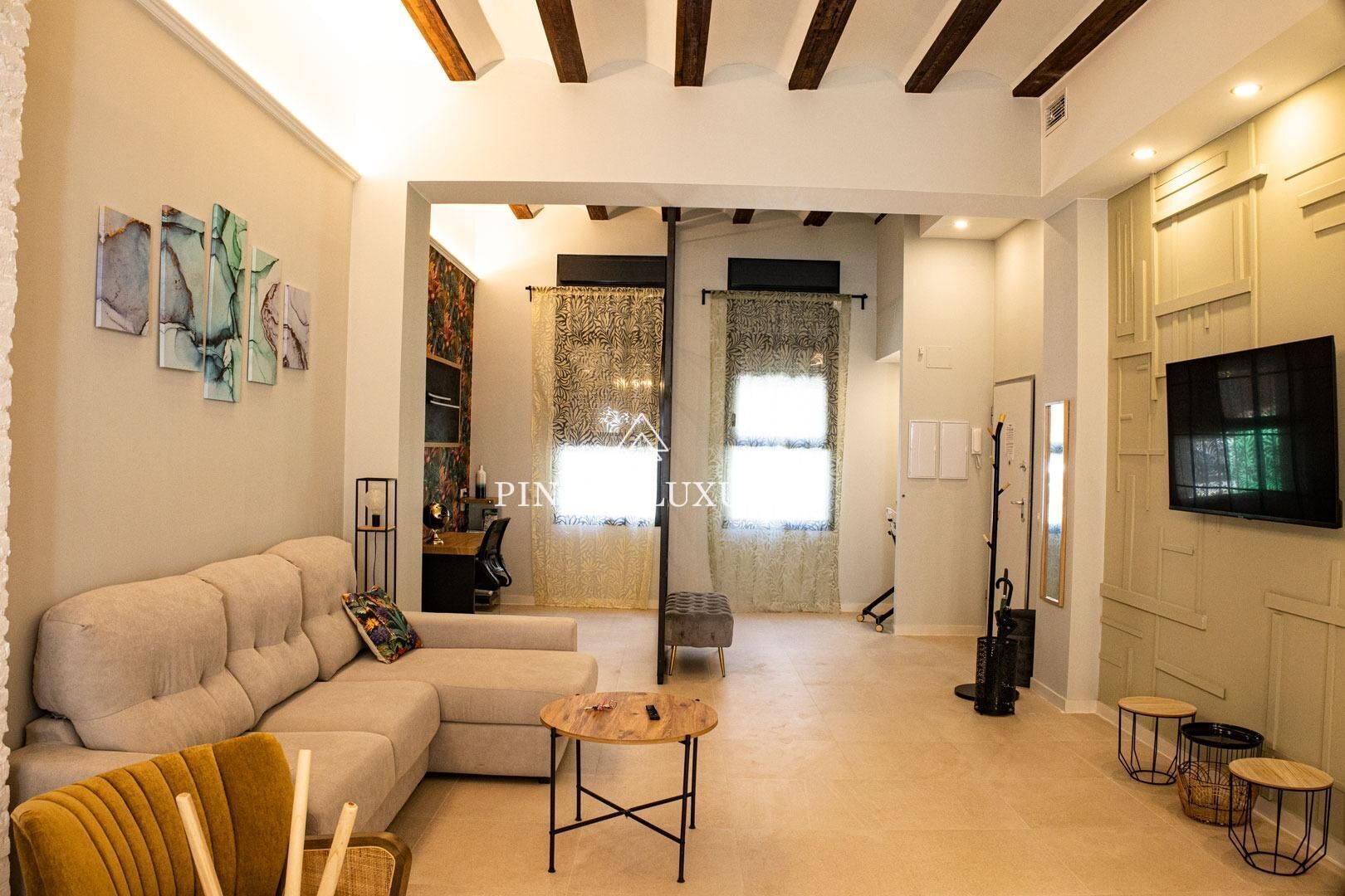 Living room of Flat for sale in  Valencia Capital  with Air Conditioner and Terrace