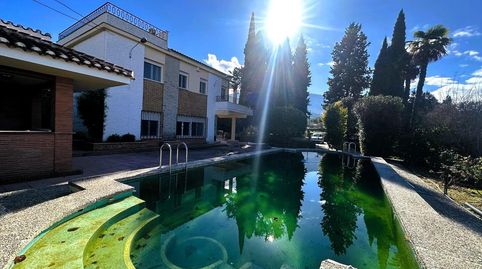 Finca en venta en Llano Piña Loja  2.000 m de parcela con vivienda, piscina y jardín