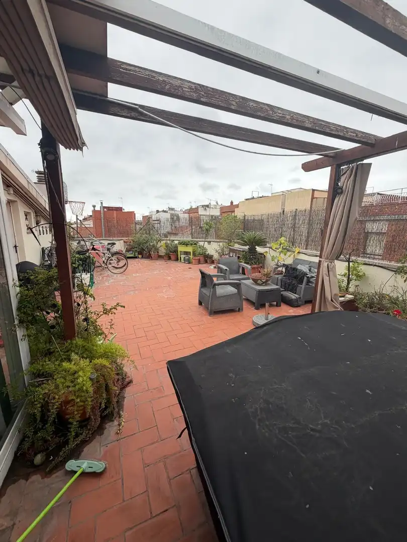 Terraza de Piso en venta en Cornellà de Llobregat con Aire acondicionado, Calefacción y Terraza