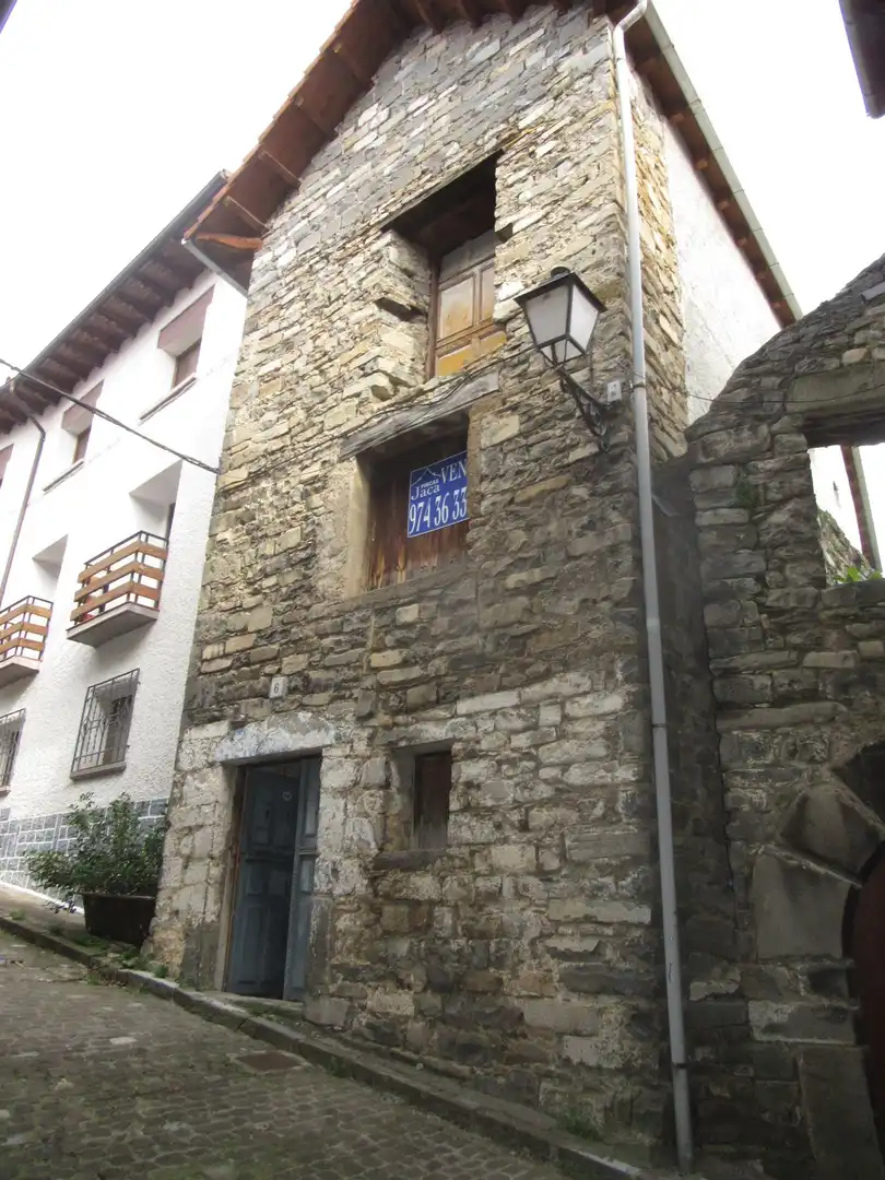 Vista exterior de Casa o chalet en venta en Aragüés del Puerto