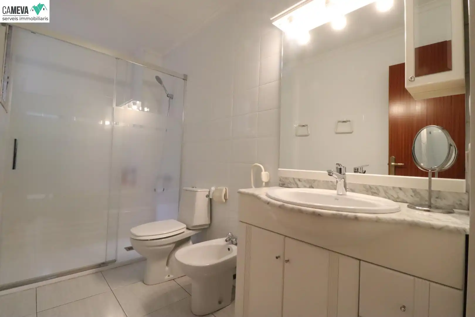 Baño de Planta baja en venta en Sabadell con Aire acondicionado, Calefacción y Terraza