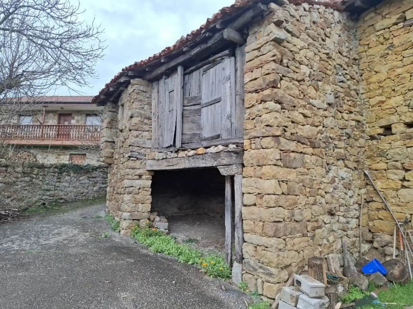 Vista exterior de Casa o chalet en venta en Los Tojos 
