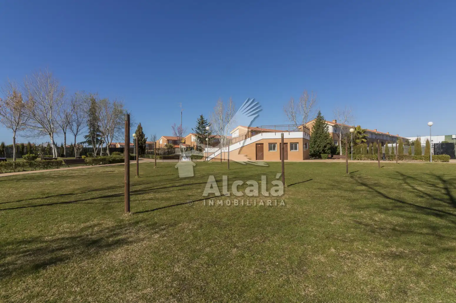 Adossat amb piscina en venda a Alovera, imagen 75