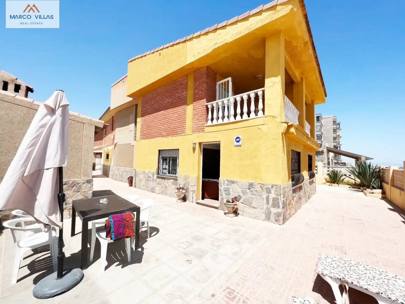 Villa mit Terrasse zum Verkauf in Guardamar Playa, imagen 2
