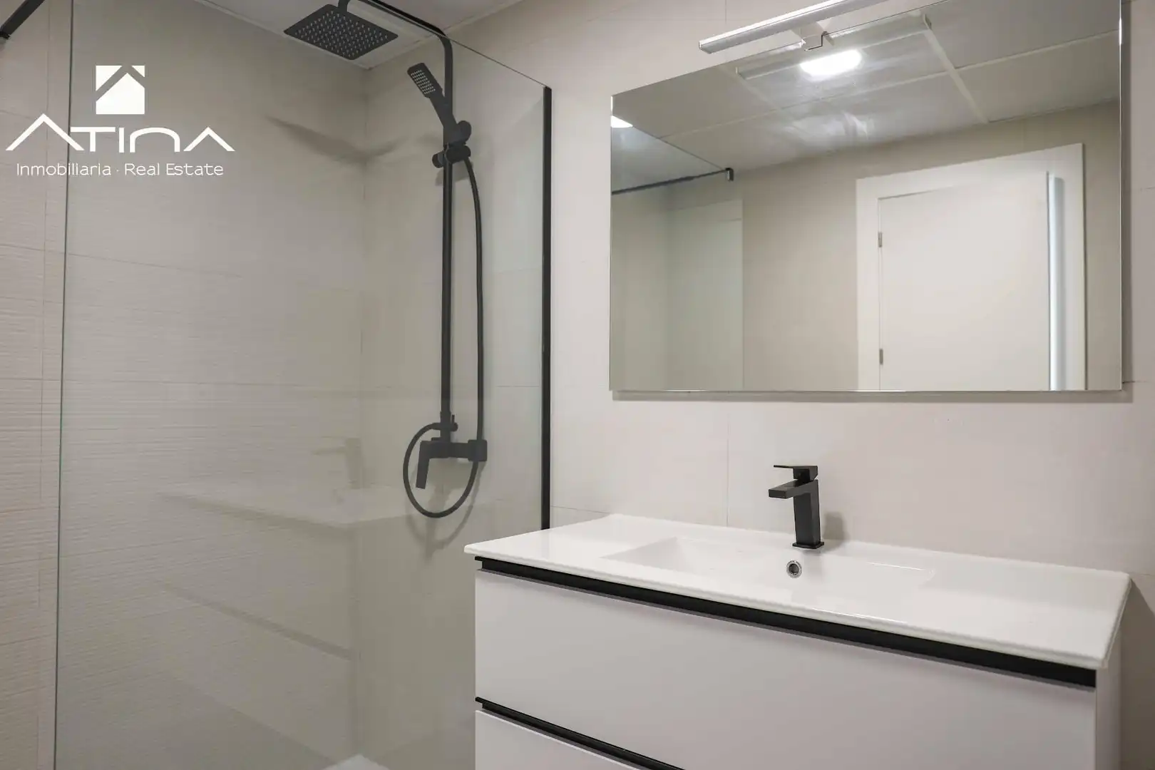 Bathroom of Detached homes for sale in Dénia  with Air Conditioner, Private garden and Terrace