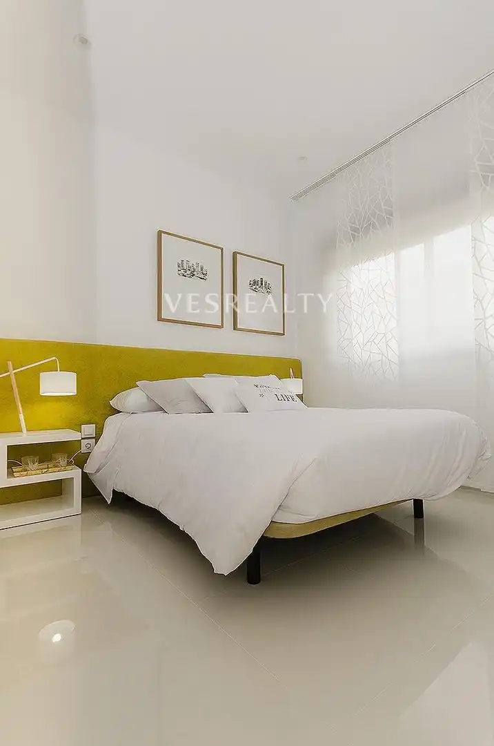 Detached house with terrace for sale in Calle Juan Marsé, imagen 41
