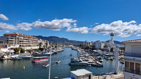 Foto 2 de Piso en venta en Carrer Poblat Típic-gregal, 19, Moxó - Sant Mori, Empuriabrava