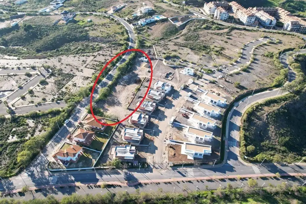 Terreno residenziale in vendita a Calle BARTOLOMÉ DE LAS CASAS, imagen 3