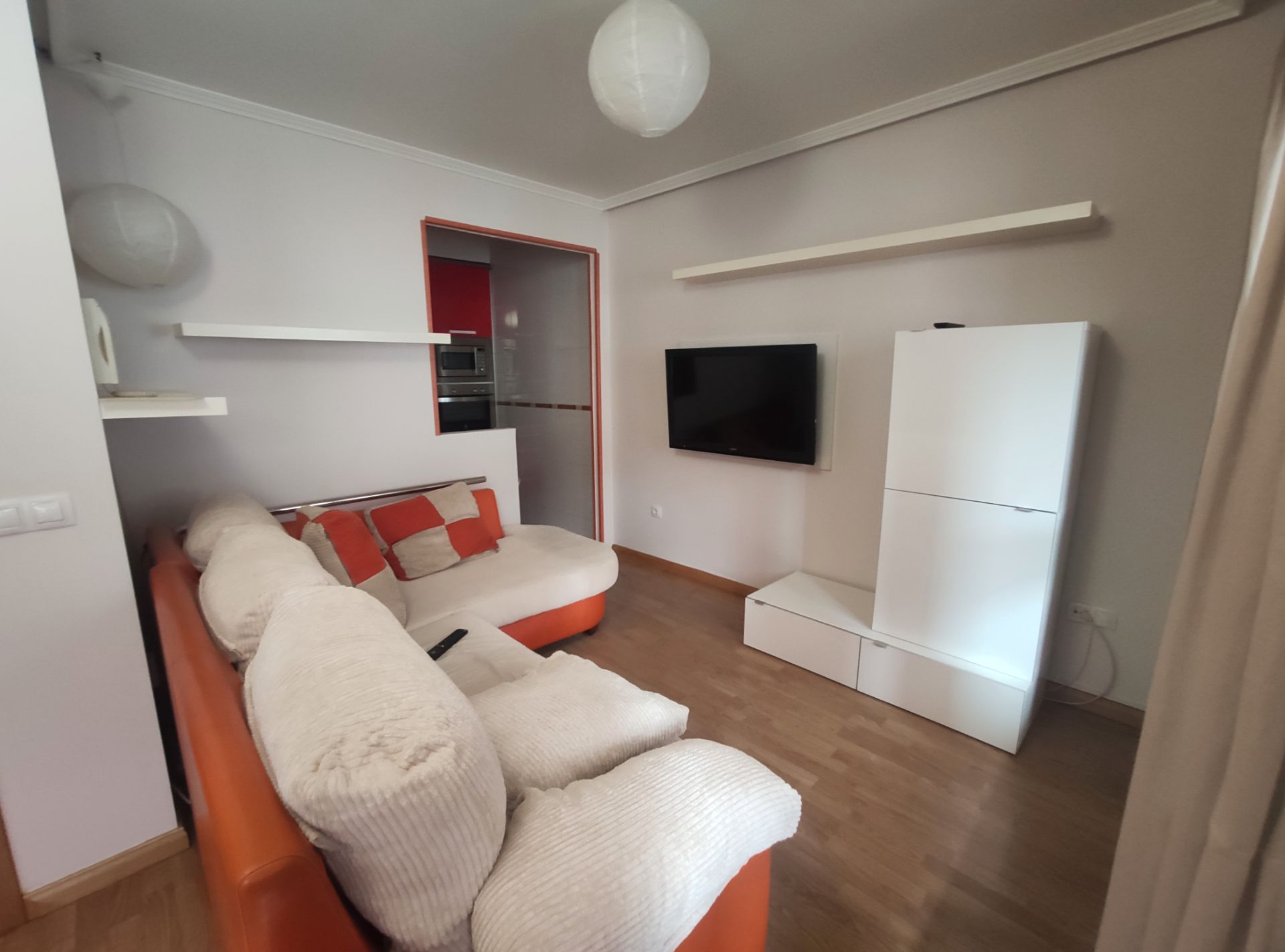 Living room of Flat to rent in San Andrés del Rabanedo  with Heating, Parquet flooring and Storage room