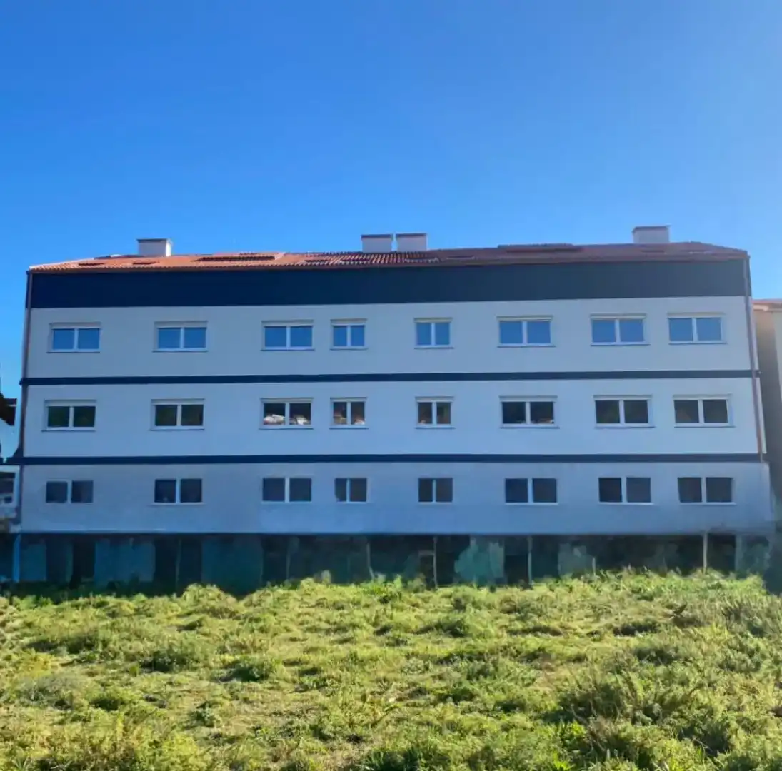 Vista exterior de Pis en venda en Fisterra amb Jardí privat i Balcó