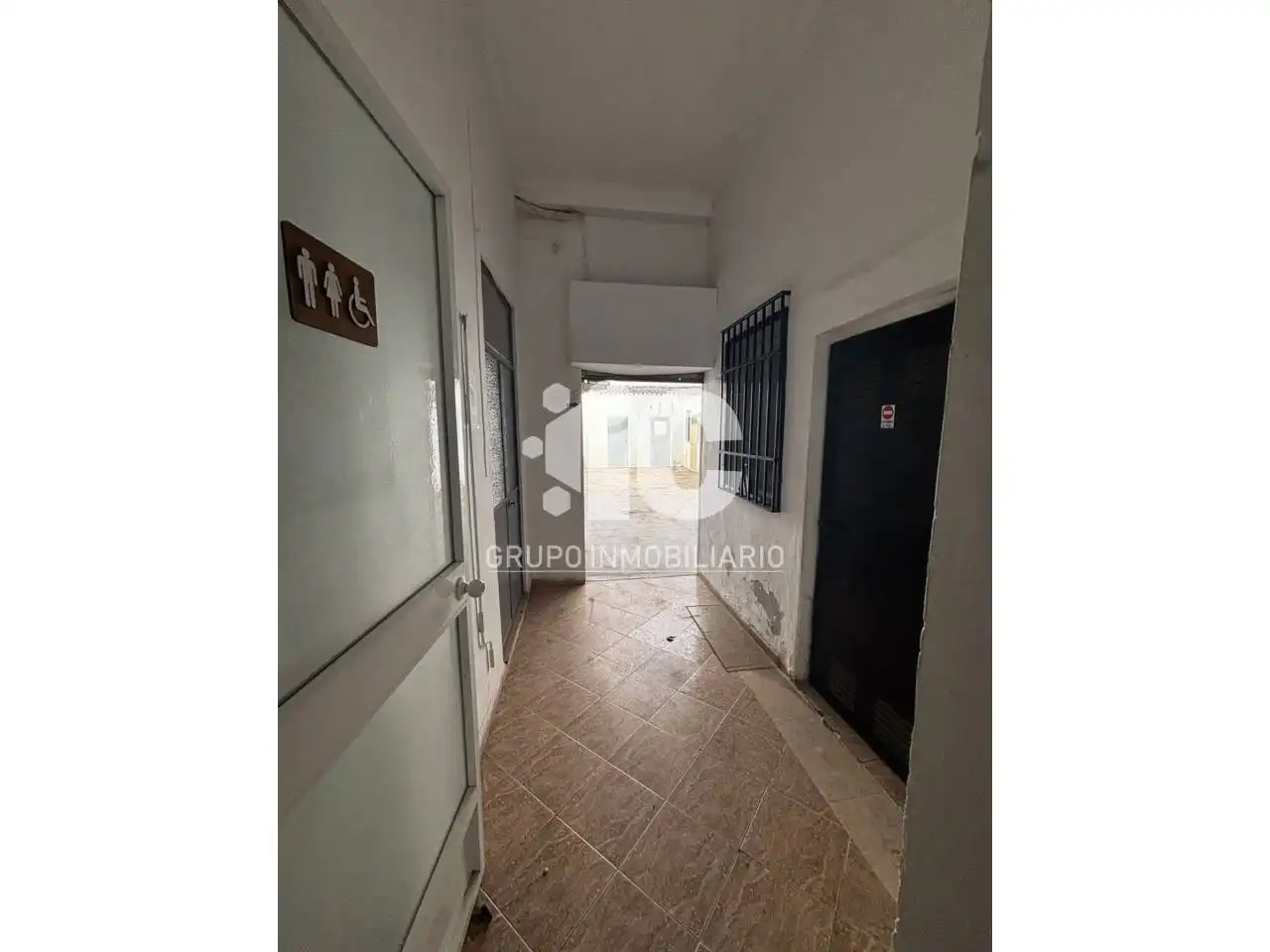 Local comercial en venda a Baena, imagen 3