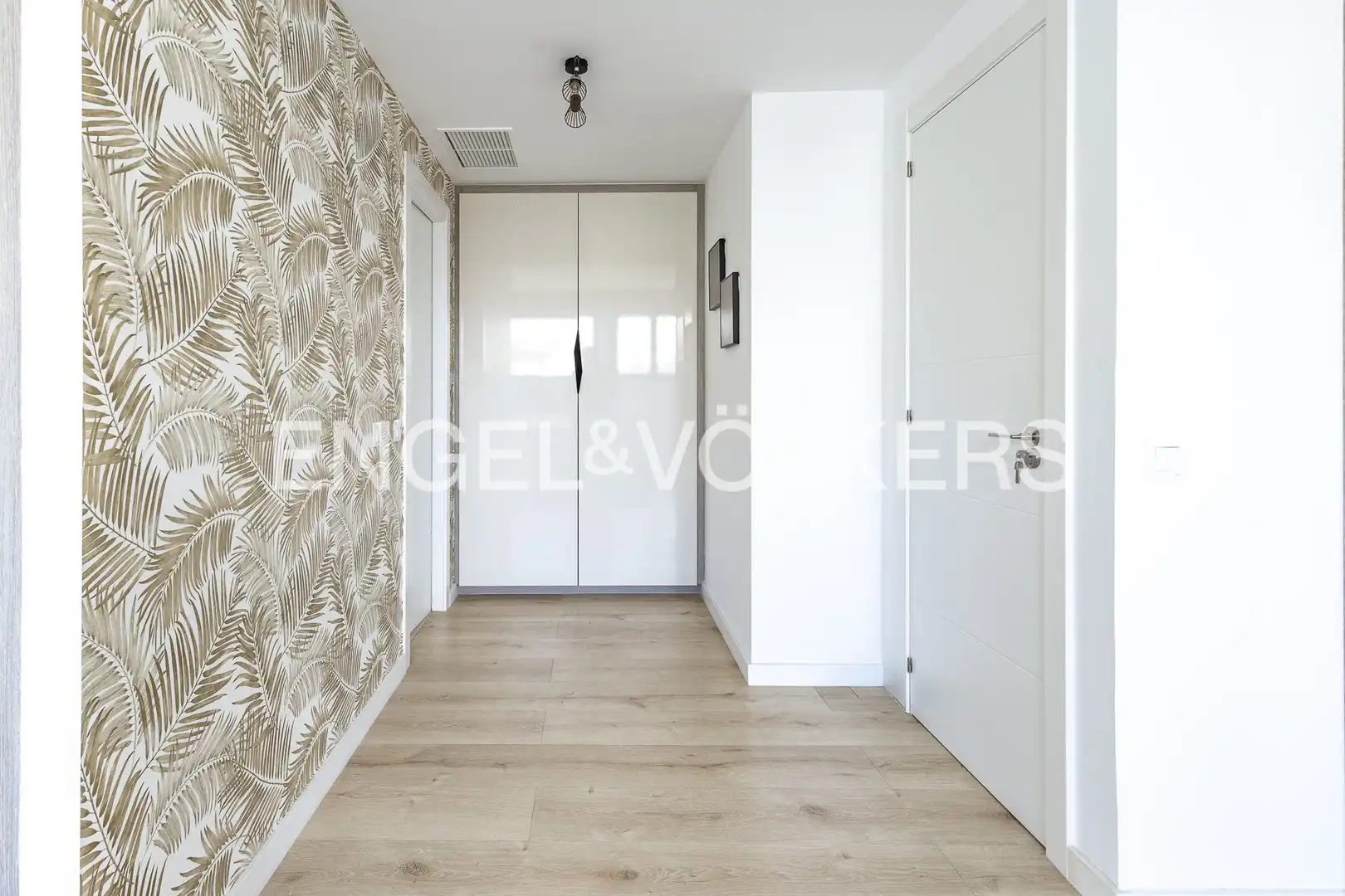 Ático en venta en Sant Adrià de Besòs con Aire acondicionado, Calefacción y Parquet
