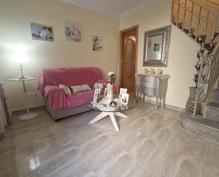 Sala d'estar de Casa o xalet en venda en Motril amb Moblat