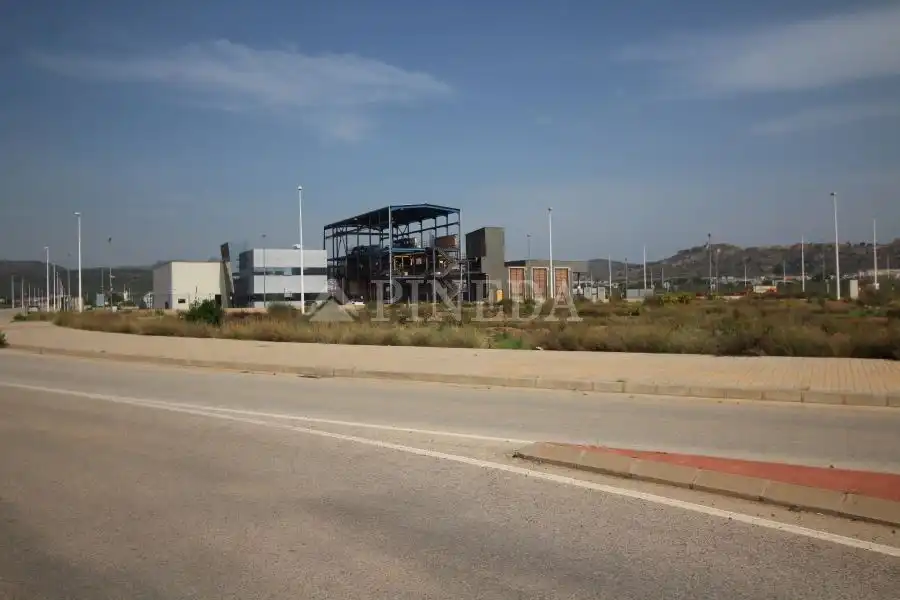 Terreny industrial en venda en Sagunto / Sagunt