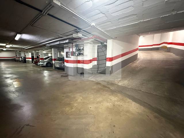 Garaje en Venta en Avenida Carlos Haya en La Florida - Parque Norte