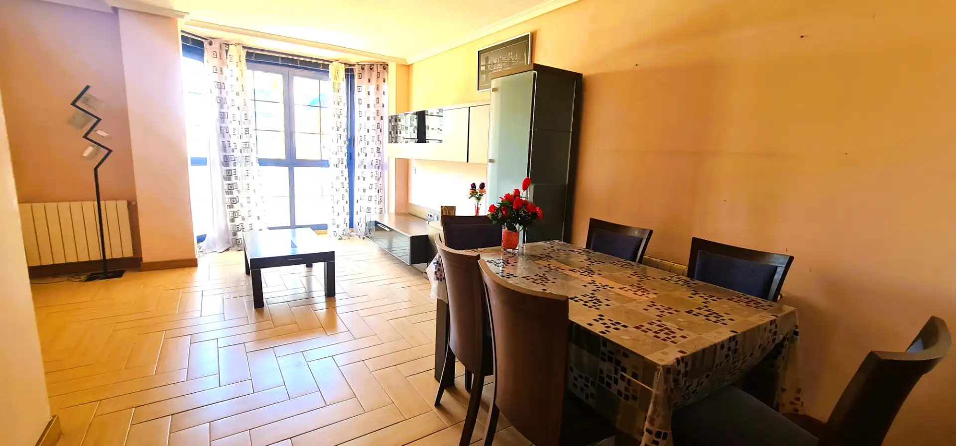 Comedor de Piso en venta en Madrid con Calefacción, Terraza y Trastero