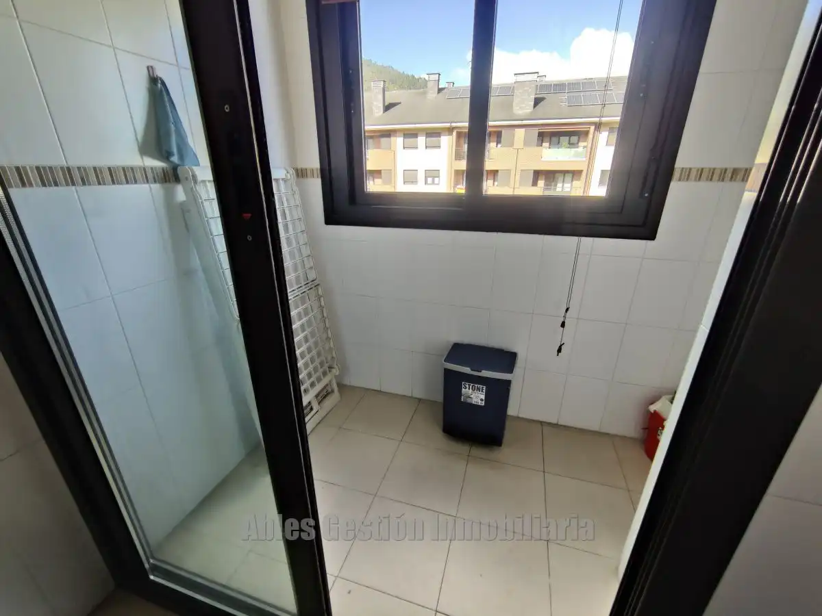 Habitación de Piso de alquiler en Oviedo  con Calefacción y Terraza