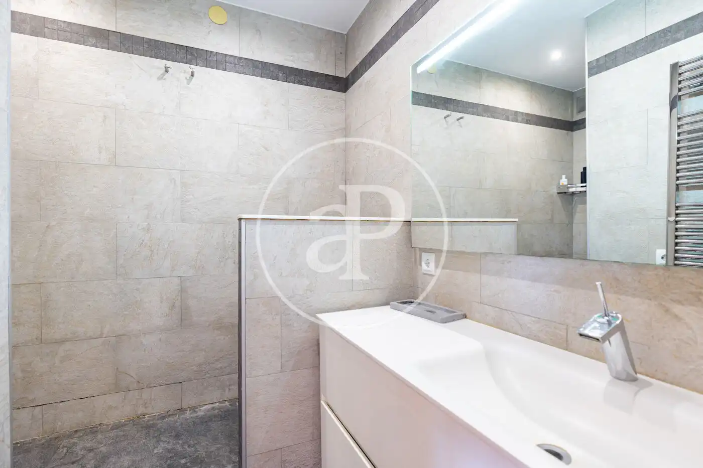 Baño de Piso en venta en Barcelona con Aire acondicionado y Calefacción