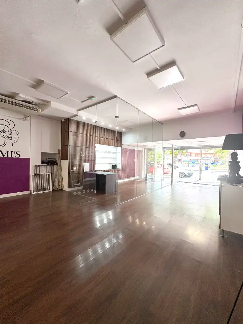 Local comercial en venda a Avinguda de Josep Tarradellas 96, imagen 6