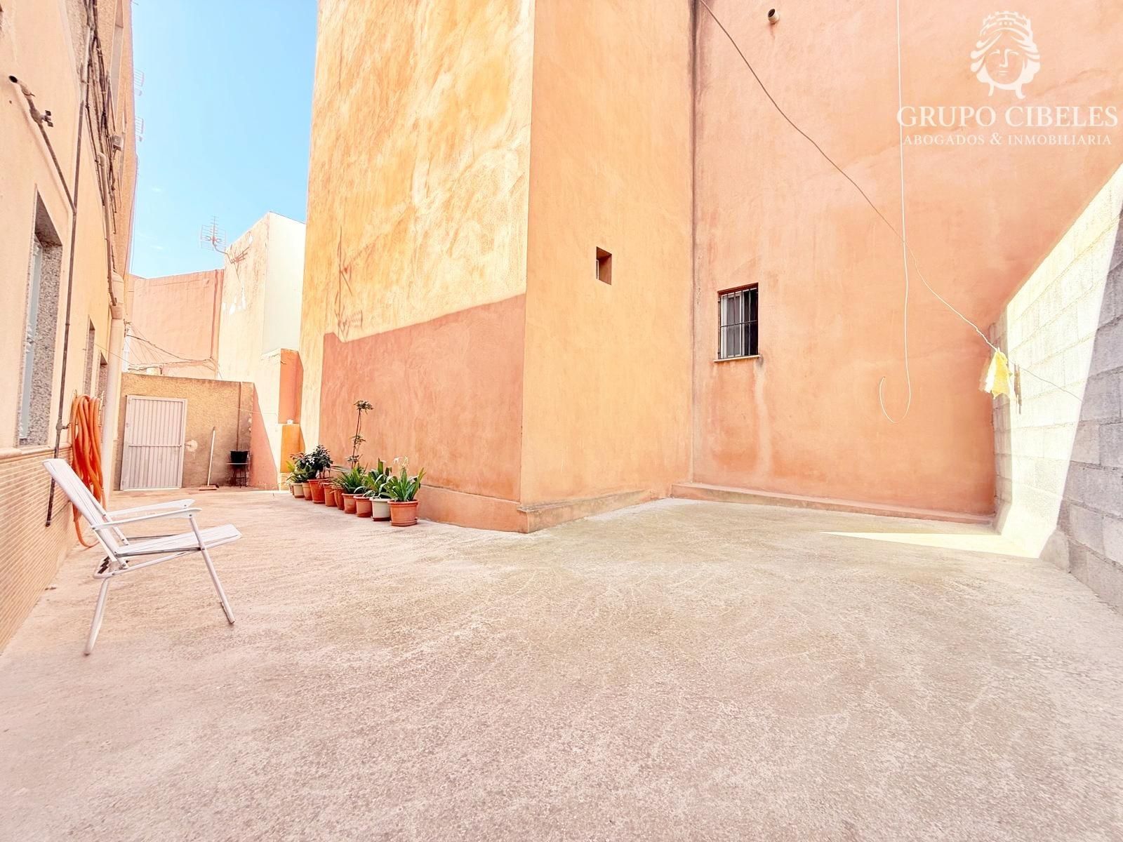 Vista exterior de Casa o chalet en venta en  Almería Capital con Terraza