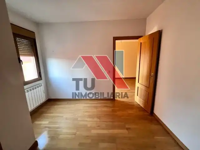 Habitación de Piso en venta en El Carpio de Tajo con Calefacción, Parquet y Balcón