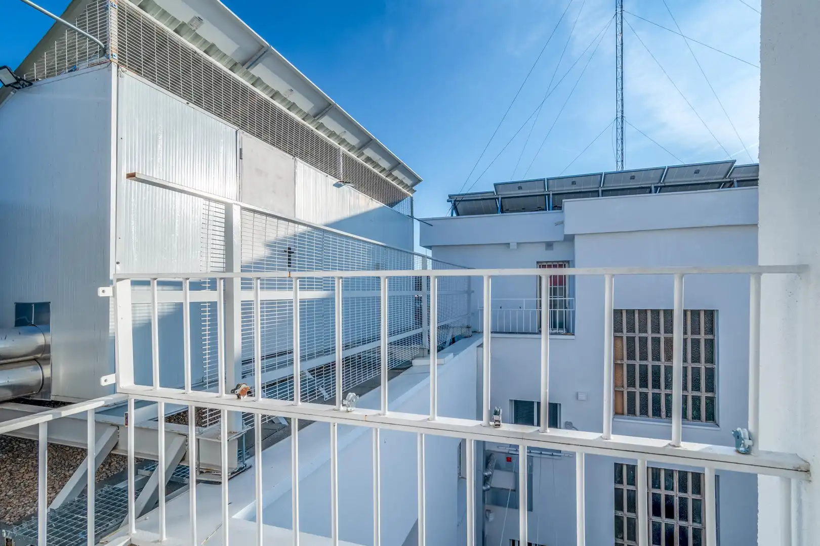 Vista exterior de Apartamento en venta en Alcorcón con Aire acondicionado, Calefacción y Jardín privado