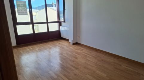 Foto 4 de Piso en venta en Rua Granxas, 57, Viveiro, Lugo