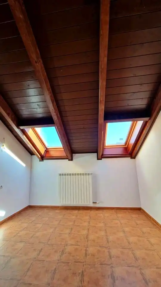 Dúplex en venta en Sojuela con Calefacción, Terraza y Trastero