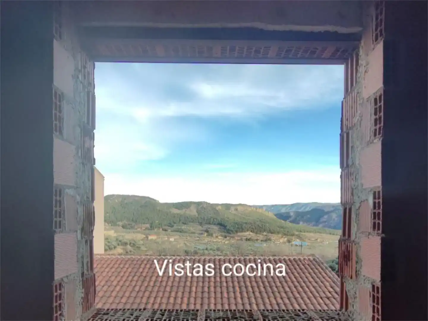 Vista exterior de Pis en venda en Yeste amb Balcó
