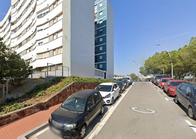 Piso en Venta en C/ Pedraforca en Ciutat Meridiana